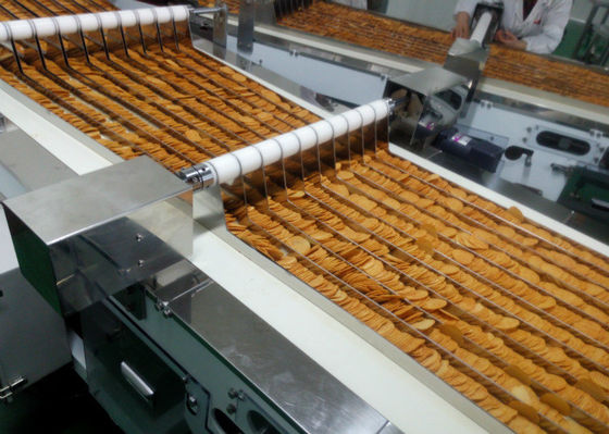Cina Sepenuhnya Produksi Kemasan Makanan Otomatis Untuk Produk Chip Kentang pemasok
