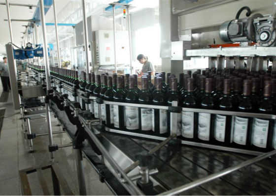 Cina Grape / Red Wine Production Line Automatic Packing Menyampaikan Efisiensi Tinggi pemasok