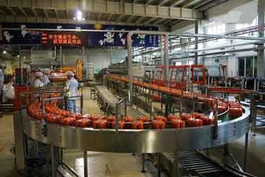 Cina Minuman Lini Produksi Otomatis Buah / Sayuran Untuk Campuran Jus pemasok