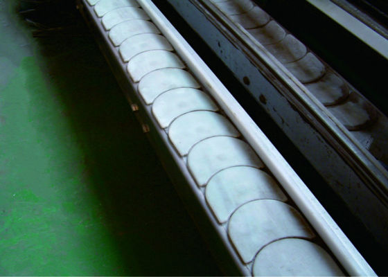 Cina Keel Chain Automatic Warehouse Conveyor Belt Systems Delivery Bottles Cans pemasok